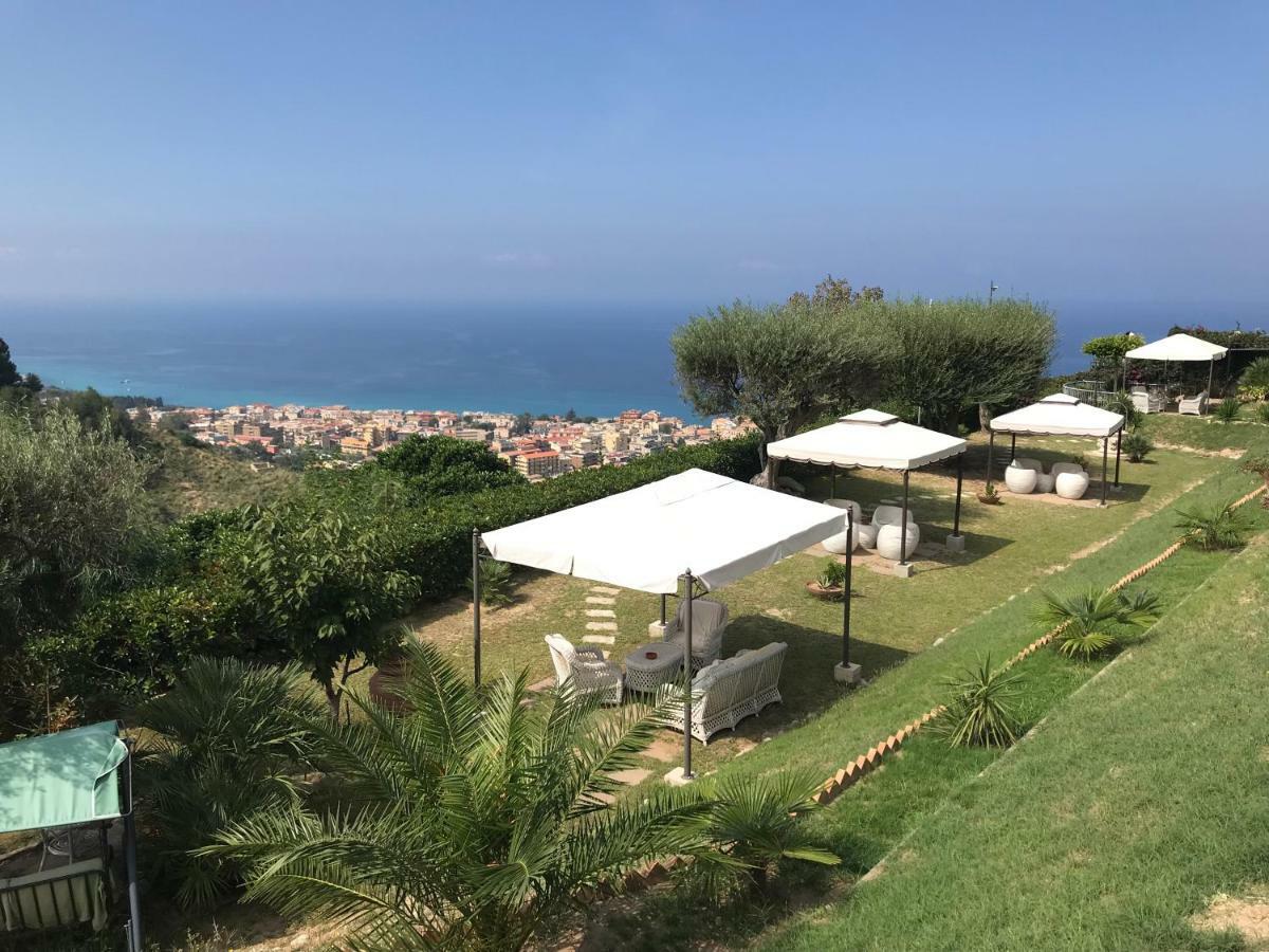 Villa Del Conte Drapia Exterior photo